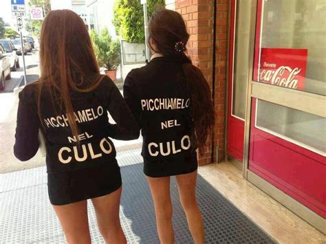 culo gay amatoriale|Un cazzo enorme per un bel culetto gay sfondato